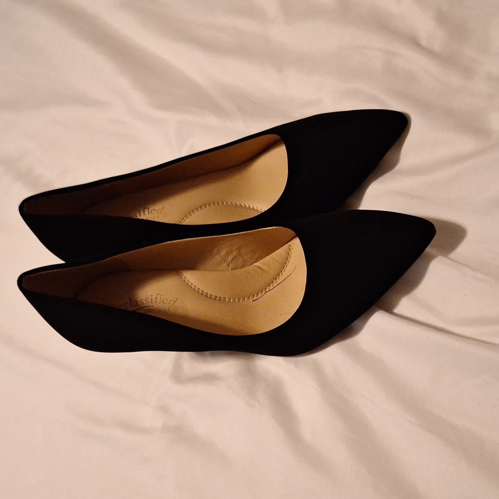 Black pointed heels